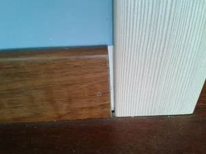 Install or replace the skirting boards correctly