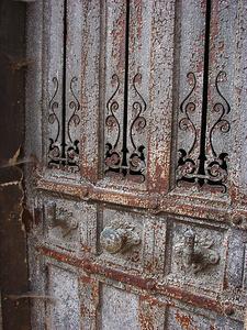 Remove paint from the metal