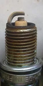 Efficient engine spark plugs