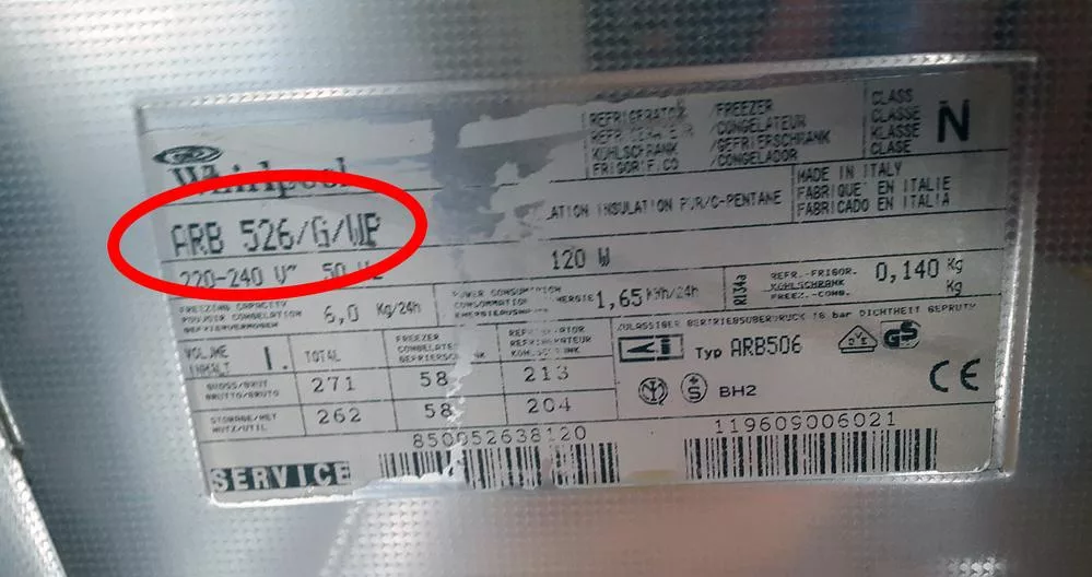 Repair the fridge, defective thermostat