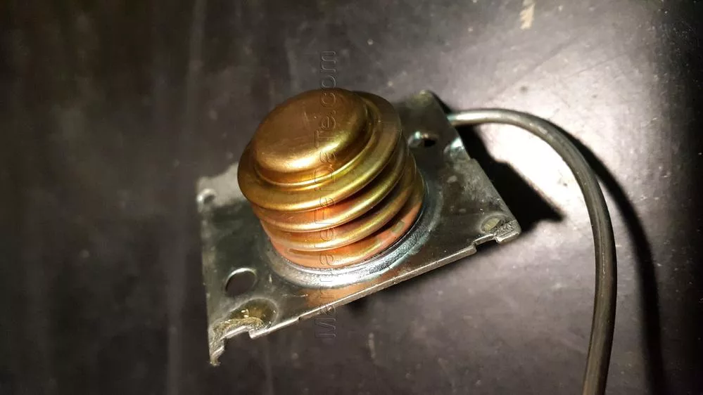 refrigerator thermostat