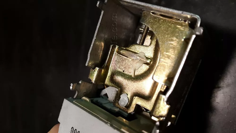 refrigerator thermostat