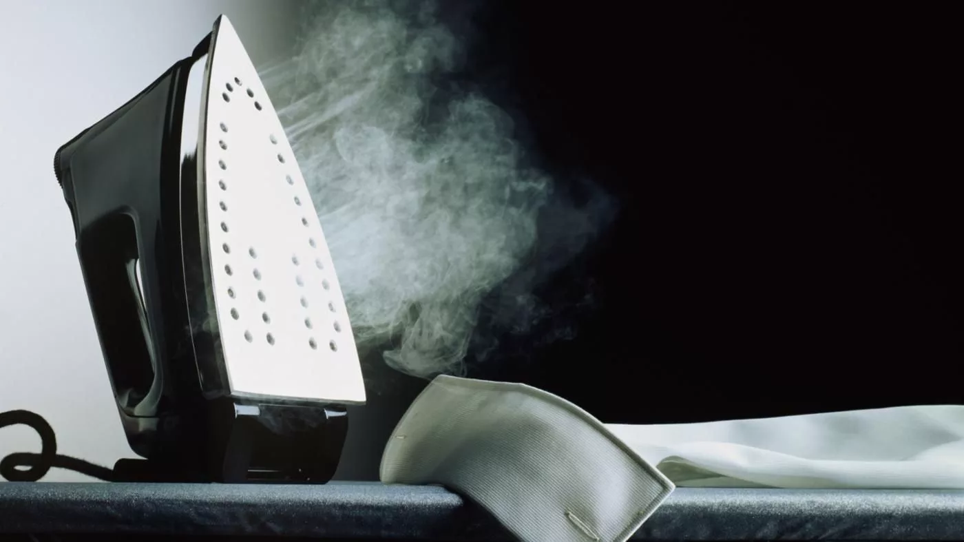 How to clean the iron
