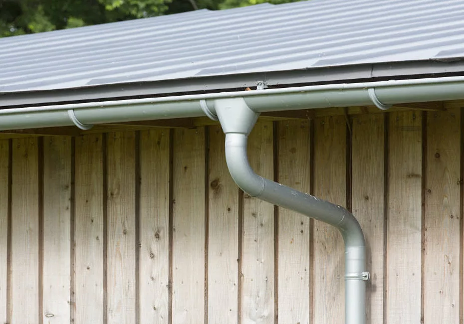 Repairing a gutter
